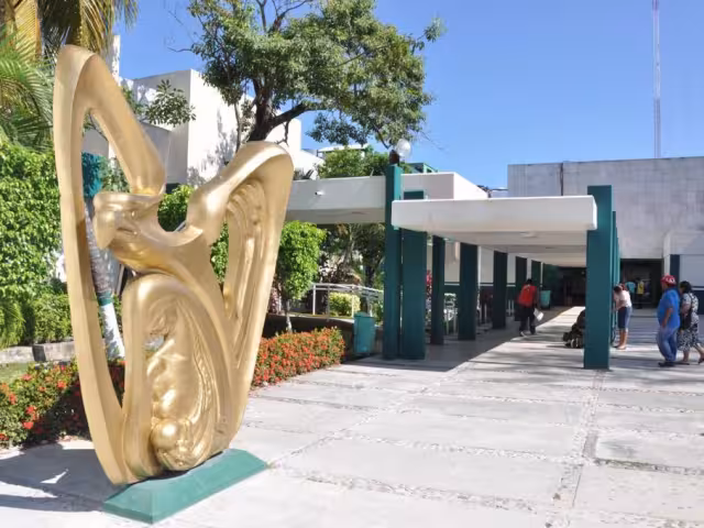 Hospital del IMSS en Carmen deja a pacientes sin diagnóstico por fallas y falta de médicos