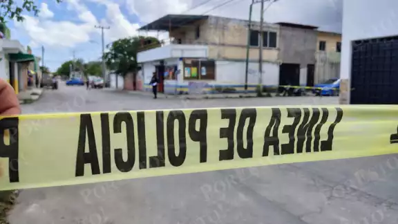 El fallecido caminaba por la calle cuando de forma inesperada se desplomó en el suelo El fallecido caminaba por la calle cuando de forma inesperada se desplomó en el suelo