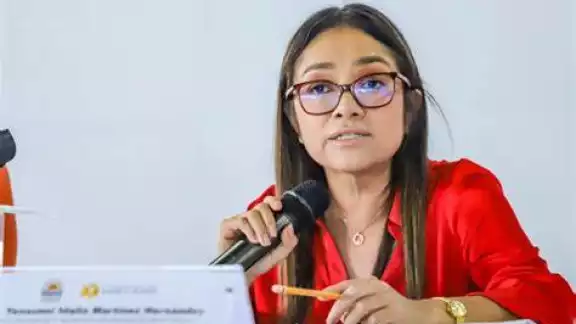 La presidenta municipal, Yensunni Idalia Martínez Hernández, entorpece investigación de autoridades. La presidenta municipal, Yensunni Idalia Martínez Hernández, entorpece investigación de autoridades.