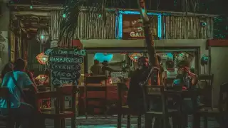 Comercios en Chetumal son ofrecidos falsa protección.