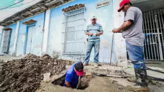  Pobladores de Palizada "viven" un calvario sin agua potable   