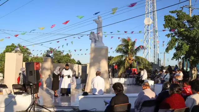 La estatua del Cristo Rey de Seybaplaya cumple 79 años y representa un símbolo de fe y legado histórico para la comunidad católica