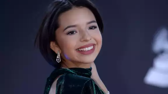Aseguran que exnovio de Ángela Aguilar envió indirecta a la cantante