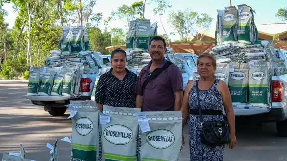 Casi mil 700 familias en más de 140 comunidades del sur del estado recibirán el apoyo Casi mil 700 familias en más de 140 comunidades del sur del estado recibirán el apoyo