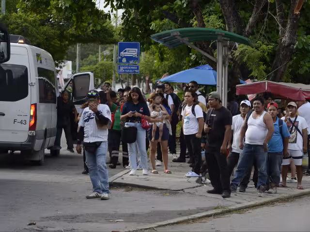 La crisis del transporte público afecta a casi un millón de habitantes hasta la fecha