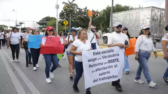 Maestros se sumarían a las movilizaciones nacionales si no hay respuesta de las autoridades a sus peticione Maestros se sumarían a las movilizaciones nacionales si no hay respuesta de las autoridades a sus peticione