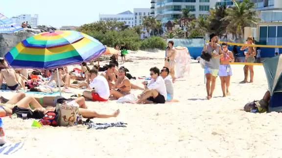Las temperaturas ligeramente calurosas seguirán para esta semana en Cancún Las temperaturas ligeramente calurosas seguirán para esta semana en Cancún