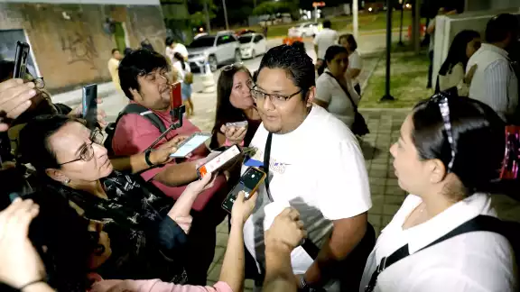 Los padres de Emi viajaron a la Ciudad de México para entrevistarse con los directivos del ISSSTE