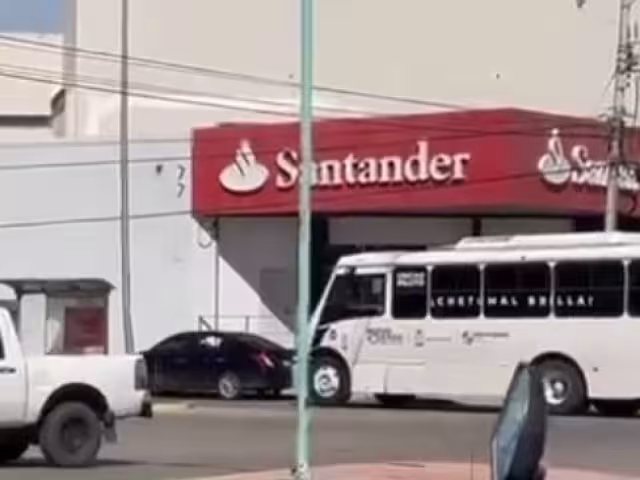 Automovilistas no respetan paraderos de camiones en Chetumal