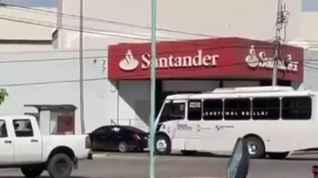 Automovilistas no respetan paraderos de camiones en Chetumal