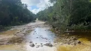 Urge atención a vías de comunicación de Kuchumatán.