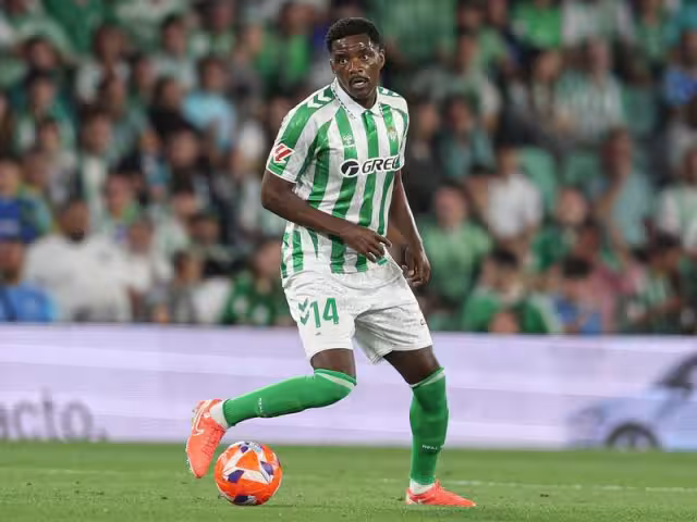 William Carvalho llega del Betis