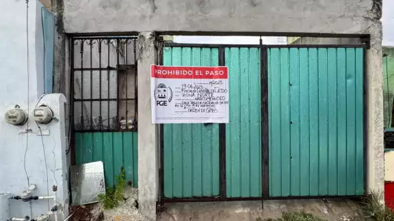 El domicilio ubicado en la Supermanzana 248, en Villas del Mar, fue asegurado tras encontrar narcóticos e indicios relacionados con delitos de alto impacto