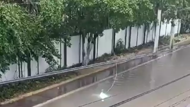 Helene se ha alejado de las costas de Quintana Roo, sin embargo, autoridades piden extremar precauciones.