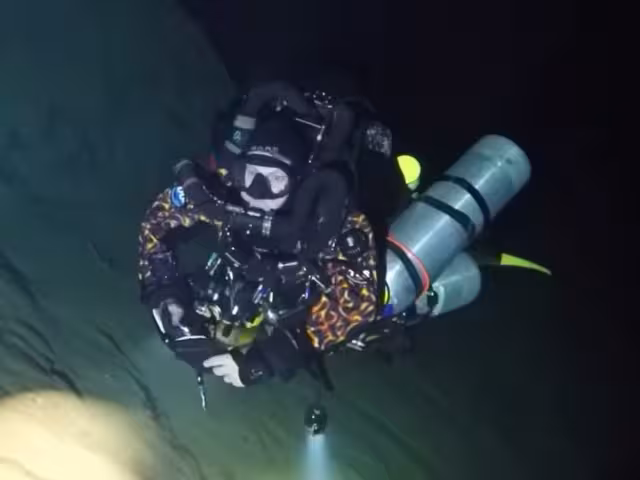 En la reciente inmersión, el grupo reportó haber descendido 120 metros