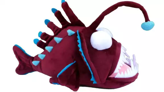 El pez abisal ha cobrado tal popularidad que ya se venden peluches con su imagen