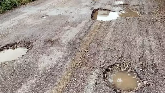 Insistido que es importante tener una infraestructura carretera en buenas condiciones Insistido que es importante tener una infraestructura carretera en buenas condiciones