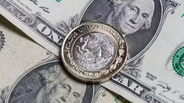 El dólar cierra la semana con una leve alza