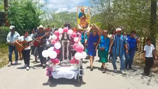 Celebran con fe y alegría a la Virgen de Santa Rita en Carmen