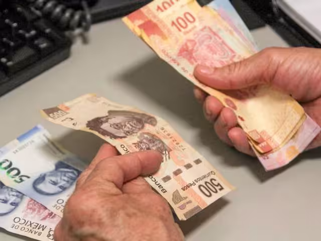 Beca Benito Juárez 2024: ¿Quiénes reciben tres mil 680 pesos?