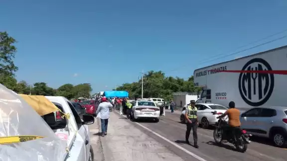 Bloqueo en la carretera 180 causó pérdidas millonarias: Junta Municipal de Atasta Bloqueo en la carretera 180 causó pérdidas millonarias: Junta Municipal de Atasta