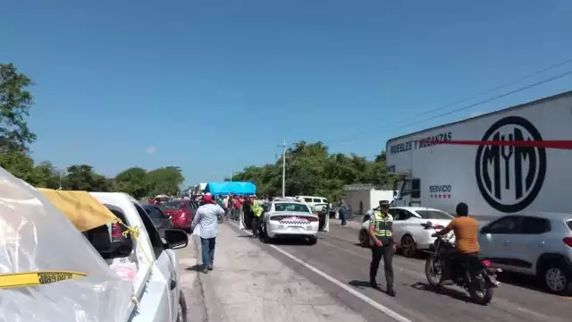 Bloqueo en la carretera 180 causó pérdidas millonarias: Junta Municipal de Atasta