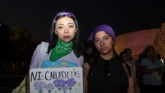 Feministas marcha exigiendo justicia por muerte de Violeta