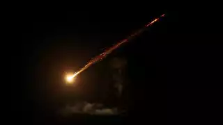 Irán encuentra el ‘Talón de Aquiles' del Domo de Hierro de Israel, y misiles impactan en Tel Aviv: Videos