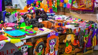 Comercios se preparan para Halloween y Paseo de las Ánimas en Pomuch