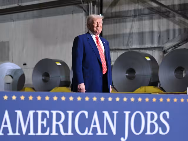 El presidente de Estados Unidos, Donald Trump, anunció que aumentará aranceles al acero y aluminio