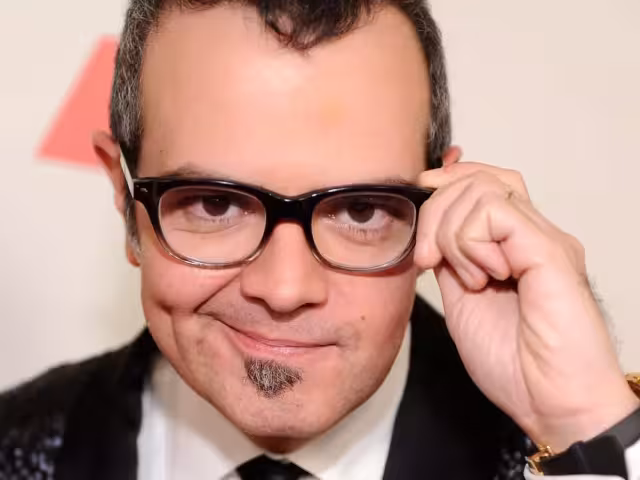 Aseguran que Aleks Syntek está internado en un centro de rehabilitación