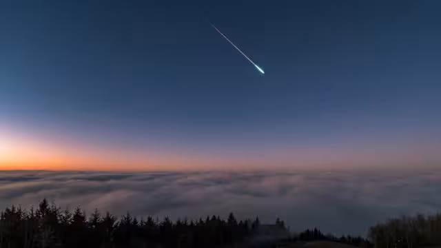 La lluvia de meteoros Leónidas llega en noviembre.