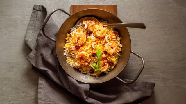 El arroz a la tumbada es unos de los platillos típicos de Veracruz