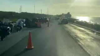 Motociclistas yucatecos se accidentan en la Campeche–Carmen; 3 heridos, dos con fracturas