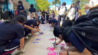 Las estudiantes tuvieron la oportunidad de participar en 12 talleres distintos relacionados con diferentes aspectos de la ciencia