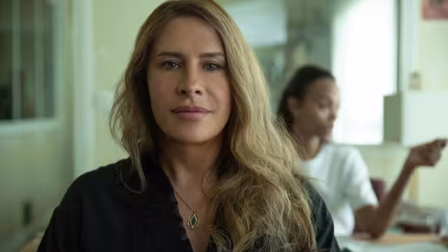 Karla Sofía Gascón hace historia