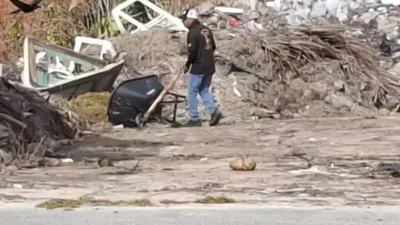 La empresa “Red Ambiental” es la acusada de cometer fraude. La empresa “Red Ambiental” es la acusada de cometer fraude.