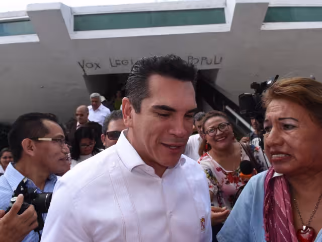 Enriquecimiento ilícito, el delito que se le adjudica.