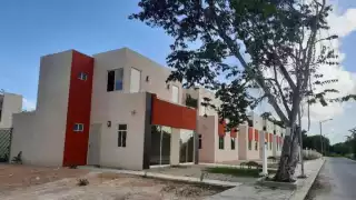 Trabajadores batallan para adquirir viviendas en Chetumal