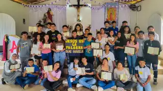 Jóvenes de Candelaria celebran el mes de la Biblia 