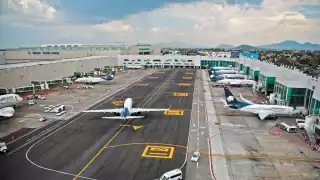 CNTE libera el AICM tras horas de protesta; no se hizo el plantón, ‘pero luego regresamos'