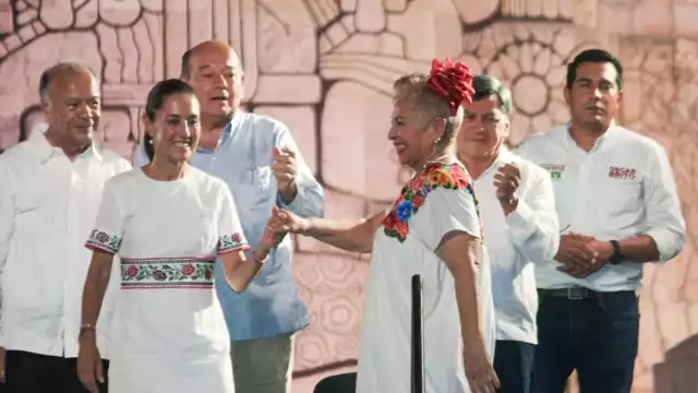 Tina Tuyub declina en favor de Huacho Díaz Mena