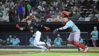 Tigres de Quintana Roo caen en la 'Guerra de Guerras' ante los Diablos Rojos