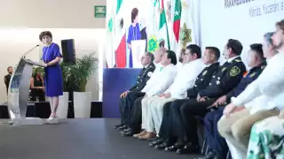 Encabeza María Fritz, Secretaría General de Gobierno de Yucatán, ceremonia del Día del Bombero