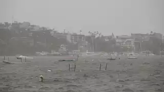 Acapulco vuelve a quedar en emergencia tras el paso del huracán ‘John’; estos son los estragos