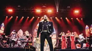 ¿Pepe Aguilar amenazó al ex novio de su hija para no decir nada de Ángela?