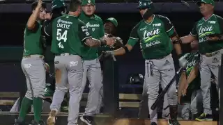 Salen más Bravos los de León y doman a los bengalíes de Cancún; Tigres en el fondo de la LMB