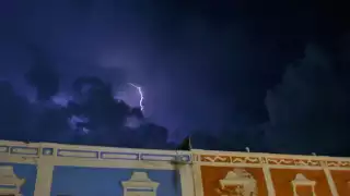 Clima en Campeche hoy: Canal de baja presión y humedad del Caribe provocarán tormentas eléctricas y lluvias intensas