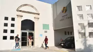 Se levanta paro del Cecytec en Campeche: Trabajadores logran compromiso de pago