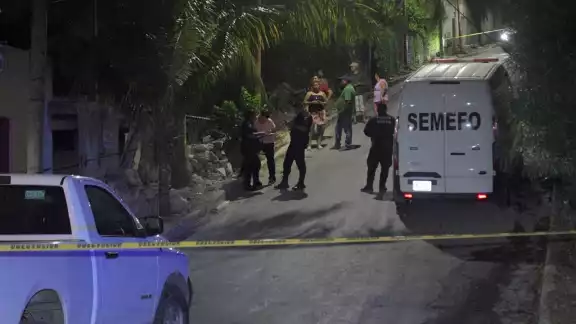 Autoridades de campeche establecieron un perímetro para evitar injerencia ciudadana Autoridades de campeche establecieron un perímetro para evitar injerencia ciudadana